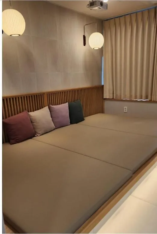 Pupu House Villa Busan 0*,  South Korea